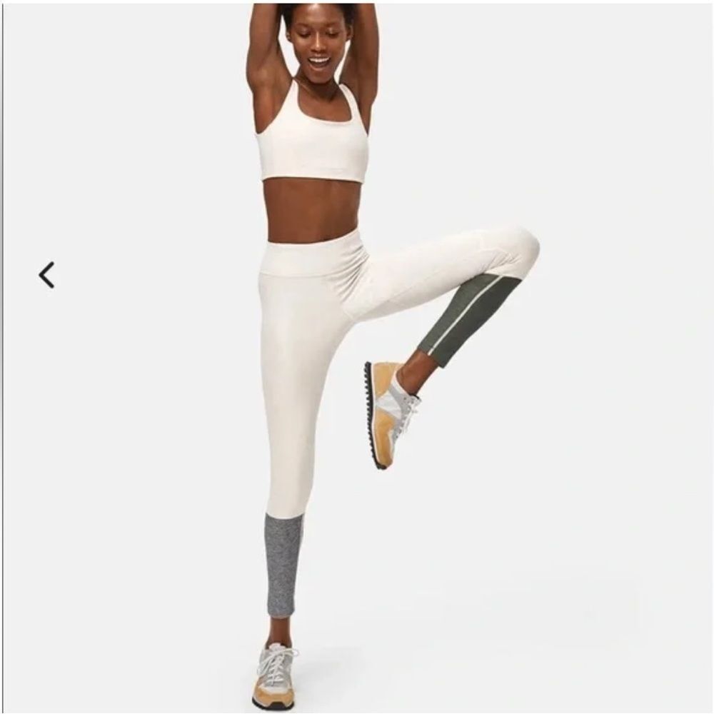 Outdooor Voices Womens Dipped 7/8 Leggings Oatmeal Tea Tree Ash color size small